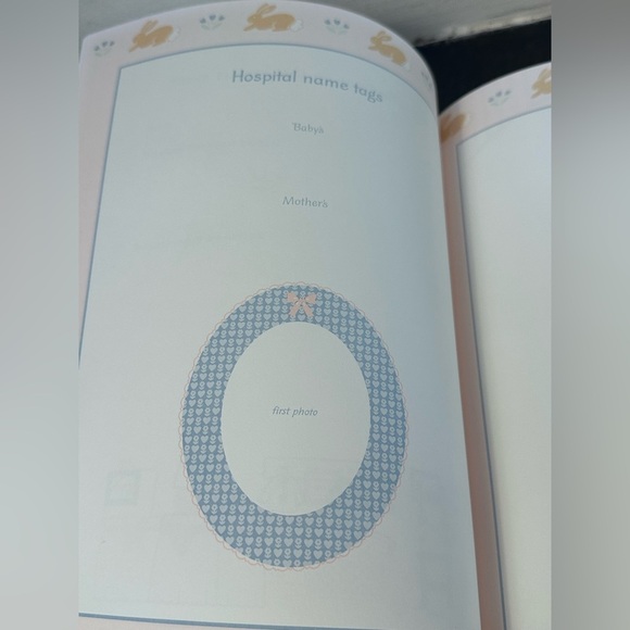 Gibson Baby Book A Treasury of Baby Days Birth To 7 Years Toys - Picture 6 of 6